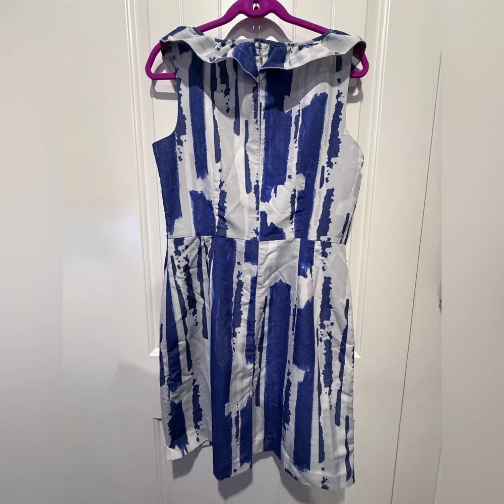 Banana Republic Blue and White Grey Patterned Dress